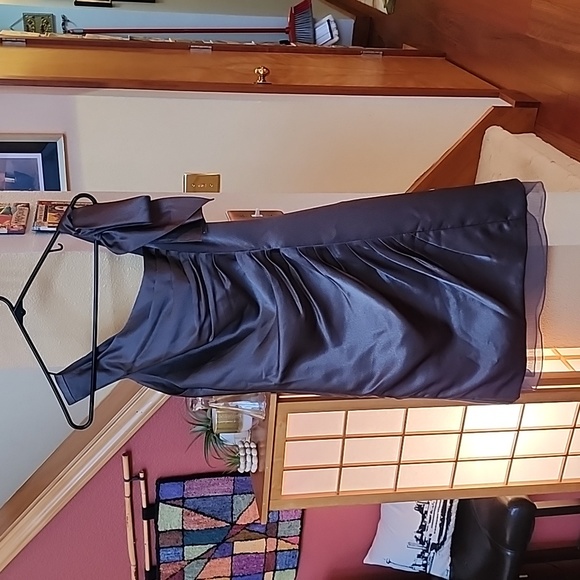 White by Vera Wang hammered satin bow dress 6 in smokey haze - Picture 2 of 16